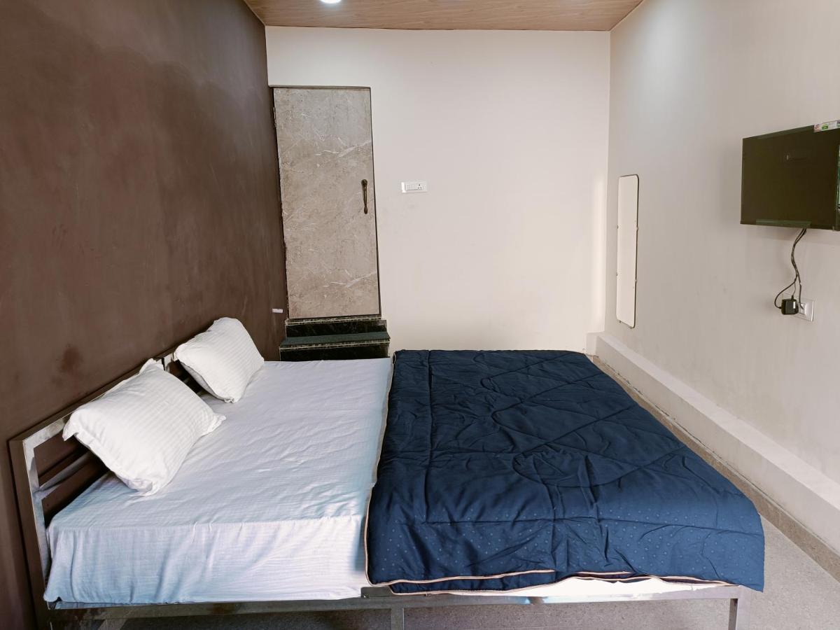 Hotel Royal Inn Satna Экстерьер фото